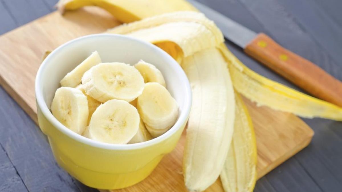 Salam de biscuiti cu banana