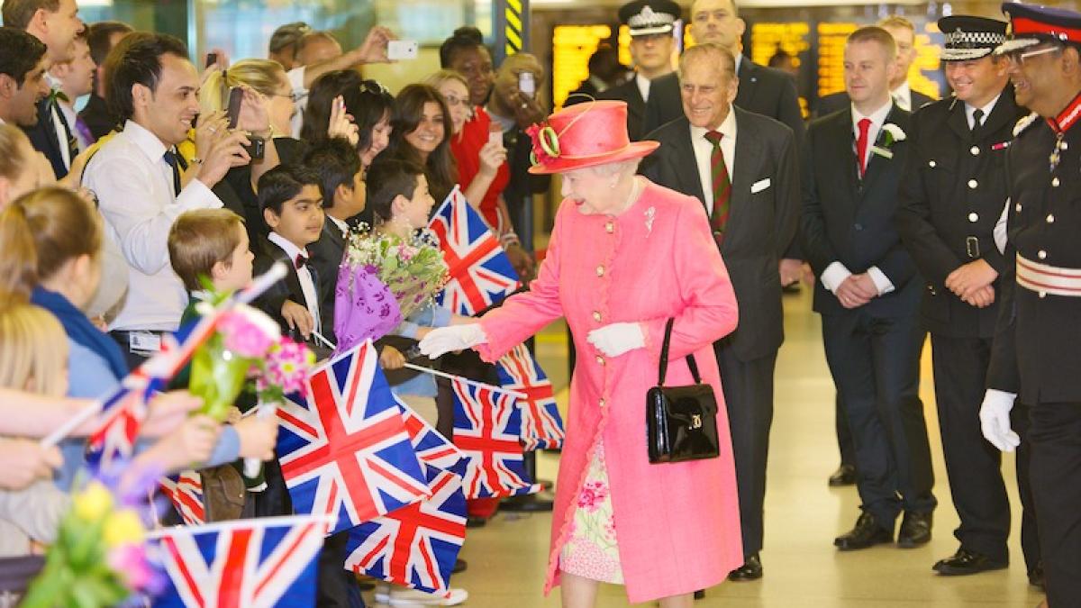 Regina Elisabeta a II-a a Marii Britanii împlineşte 92 de ani