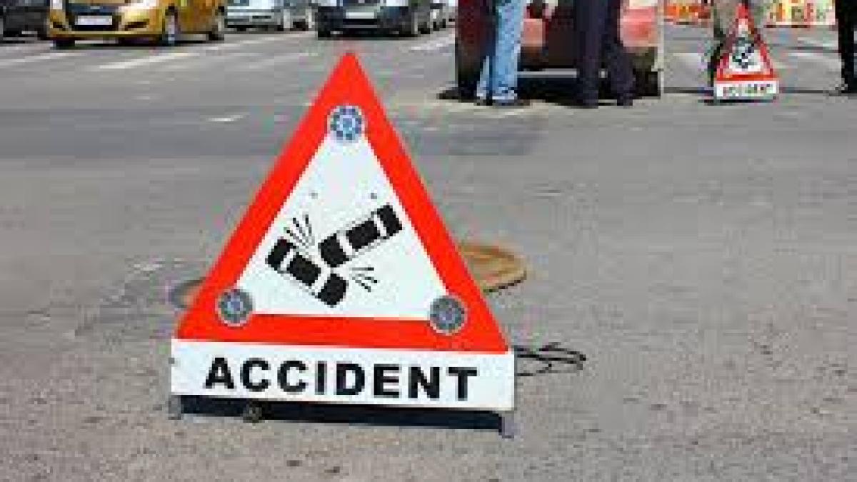 Accident mortal la Vaslui! Un bărbat şi-a pierdut viaţa şi altul e rănit, după ce s-au răsturnat cu maşina
