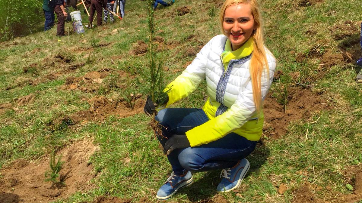 Adela Diaconu plantează pentru Romania