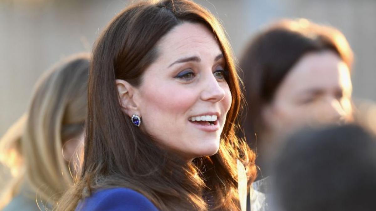 Ducesa de Cambridge, internată la maternitate pentru naşterea celui de al treilea copil