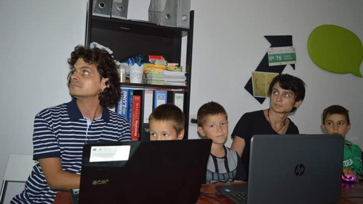Din orfelinat, la masterat. Proiectul lui Lajos