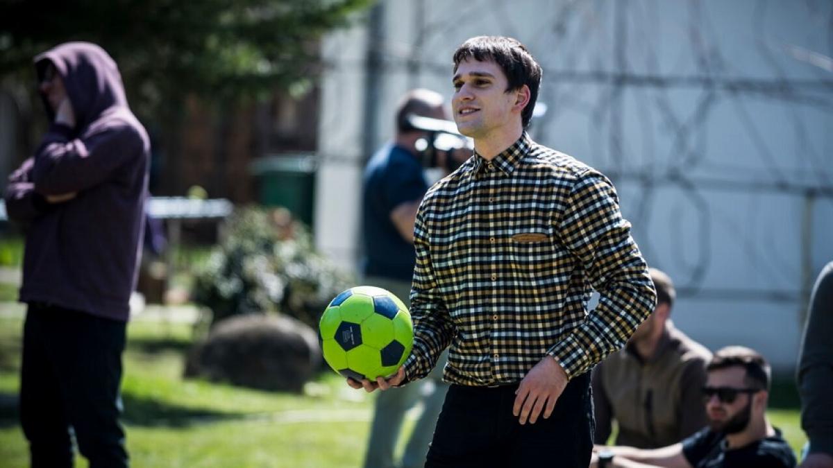 Ce face Vlad Gherman în pauzele de la filmările pentru “Fructul oprit”