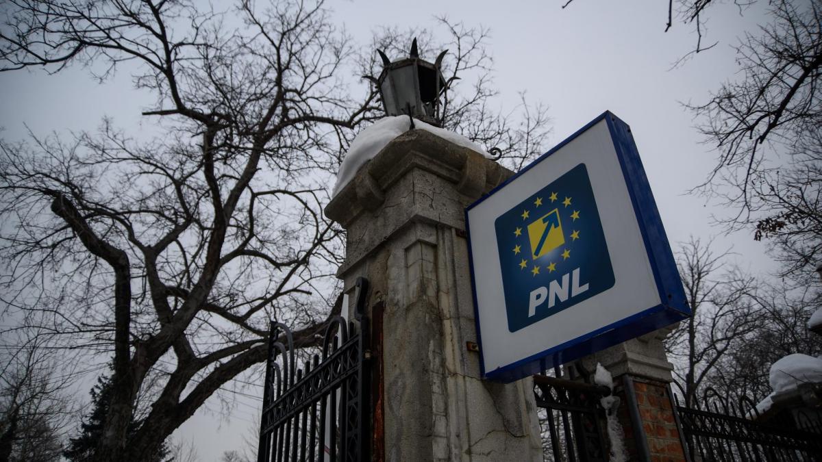 Poveştile sediilor de partid din Bucureşti. De la case de boieri la cuiburi de politicieni