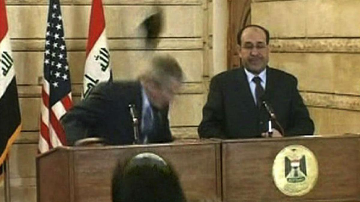 jurnalistul care si a aruncat pantofii in george w bush candideaza la parlamentare in irak