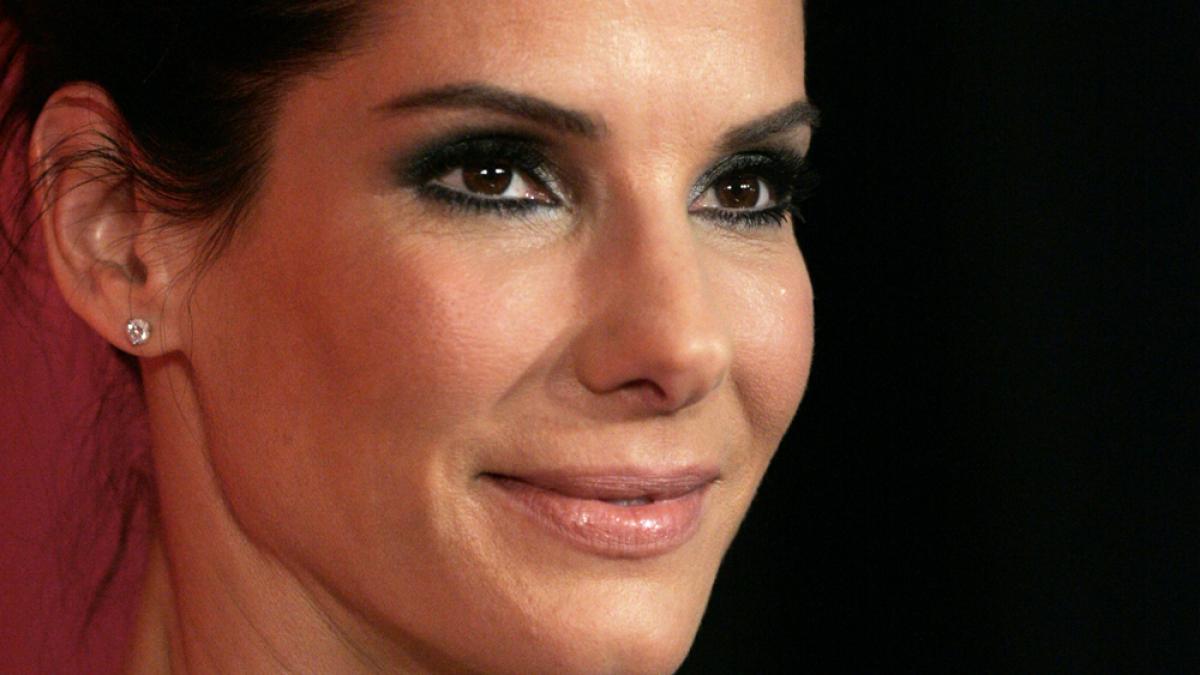 Sandra Bullock a fost hărţuită sexual la vârsta de 16 ani