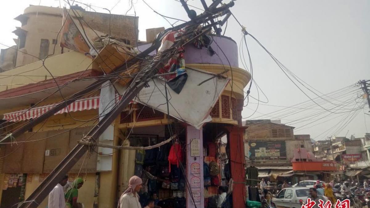 video galerie foto furtunile fac ravagii in india cel mai nou bilant indica 150 de morti