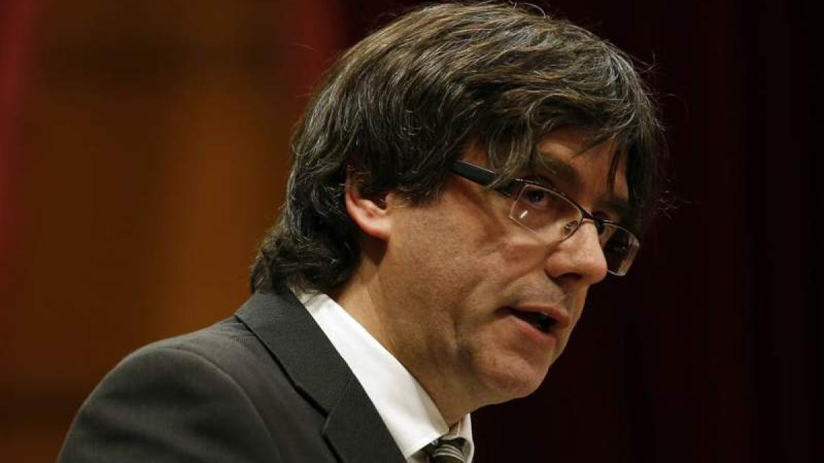 Catalonia: Puigdemont renunţă la şefia guvernului regional