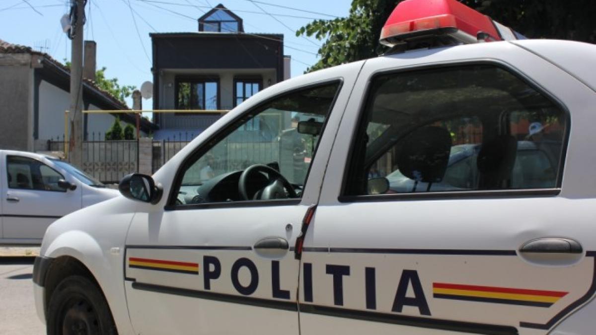 Anchetă a poliţiştilor după un show erotic, într-un club, în faţa minorilor 