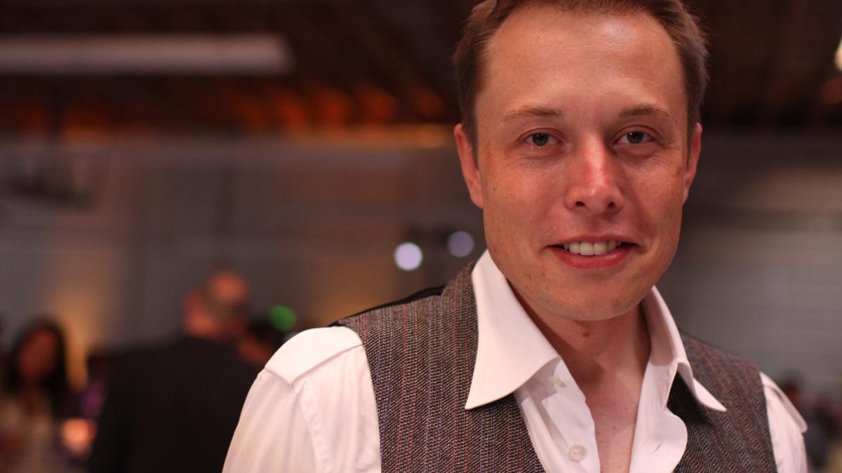 Elon Musk, proiect de tuneluri pentru vehicule subterane de mare viteză