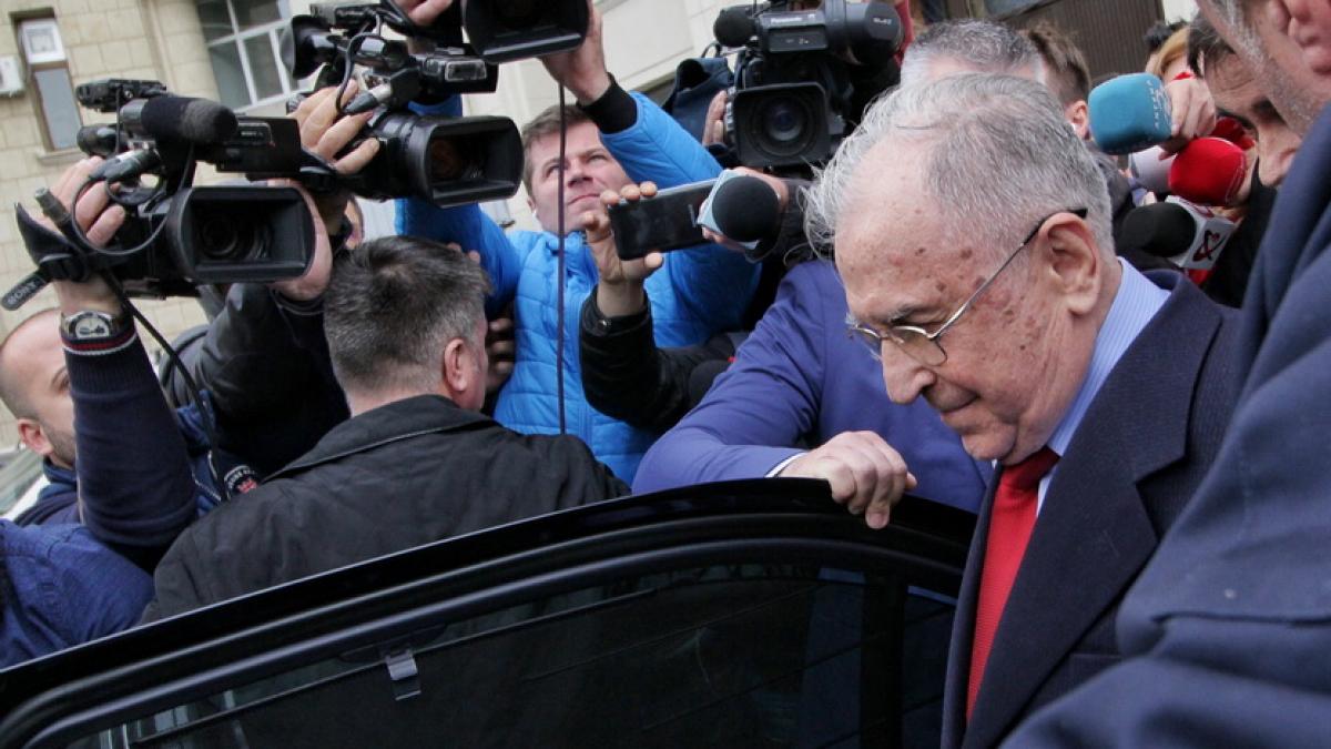 Dosarul Revoluţiei - PÎCCJ a dispus extinderea şi efectuarea în continuare a urmăririi penale faţă de Ion Iliescu