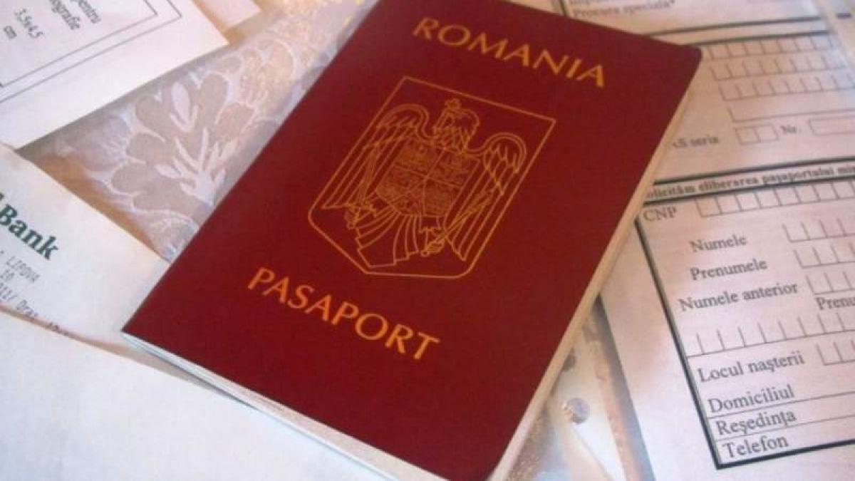Camera Deputaţilor: Valabilitatea paşapoartelor simple electronice creşte la 10 ani