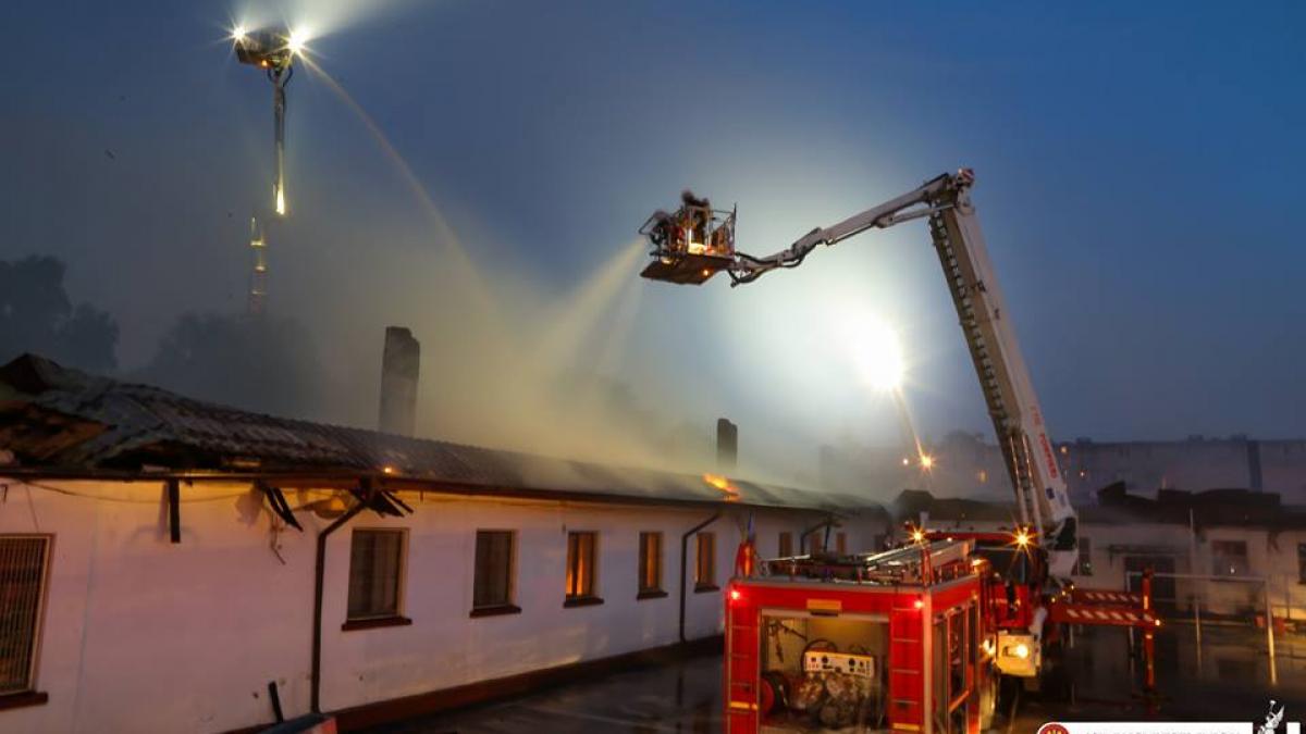 Elevii școlii din Rahova, nimicite de incendiu, relocați la o grădiniță
