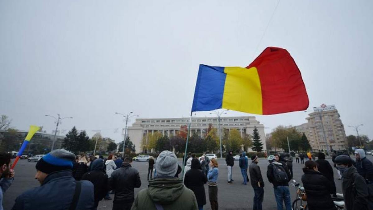 Protest în Piaţa Victoriei, în urma deciziei CCR în cazul Kovesi 