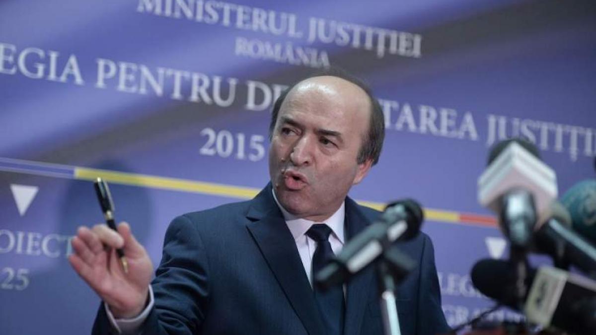 Toader: Nu există decizie a Curţii Constituţionale care să nu fie respectată