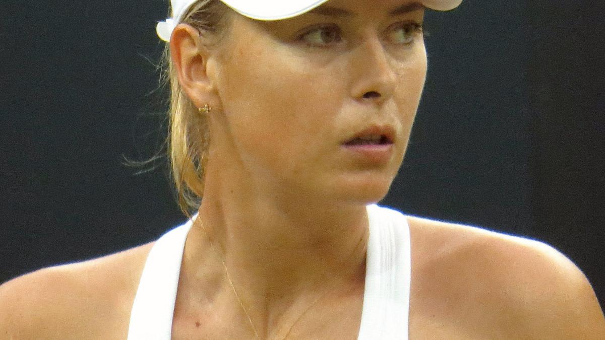 Maria Şarapova a zdrobit-o pe Karolina Pliskova și se pregătește pentru Serena Williams