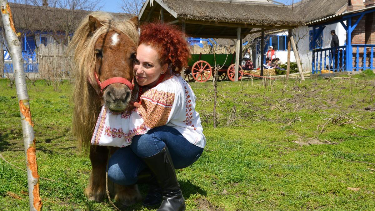 Satele tradiţionale concurează cu staţiunile turistice