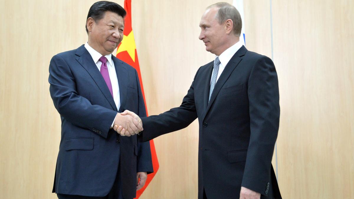 Vladimir Putin a primit la Beijing prima „Medalie a prieteniei” din partea lui Xi Jinping
