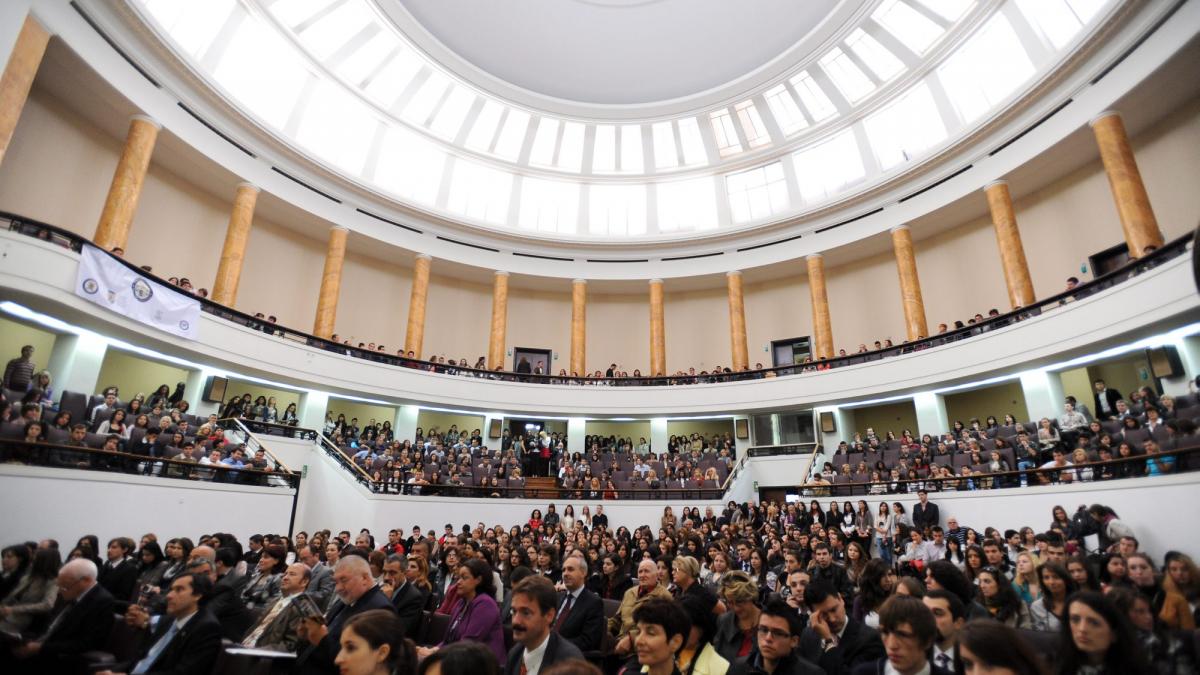 Legea Educaţiei, ajustată pentru integrarea socială a celor defavorizaţi şi discriminaţi