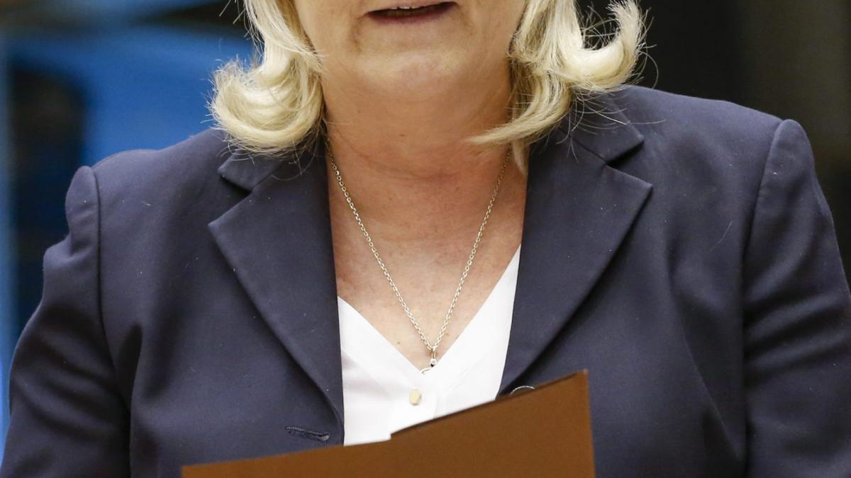 Marine Le Pen condamnă ONG-urile