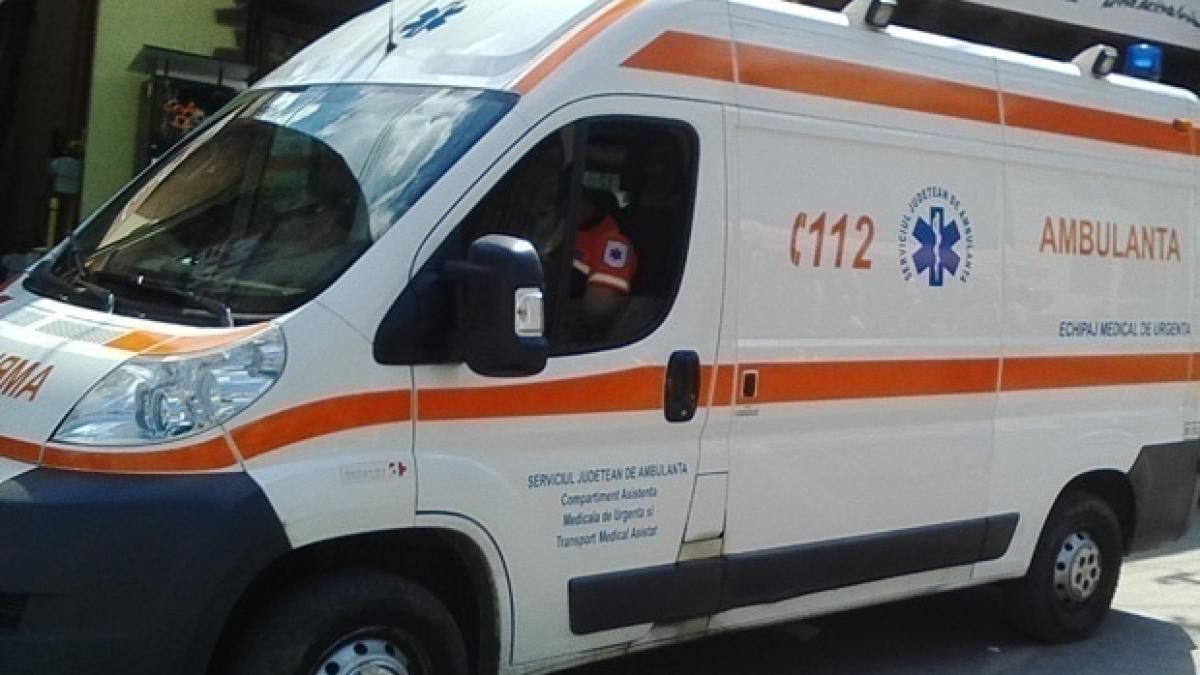 Caz şocant la Vaslui! Trei fraţi minori au ajuns la spital intoxicaţi cu alcool