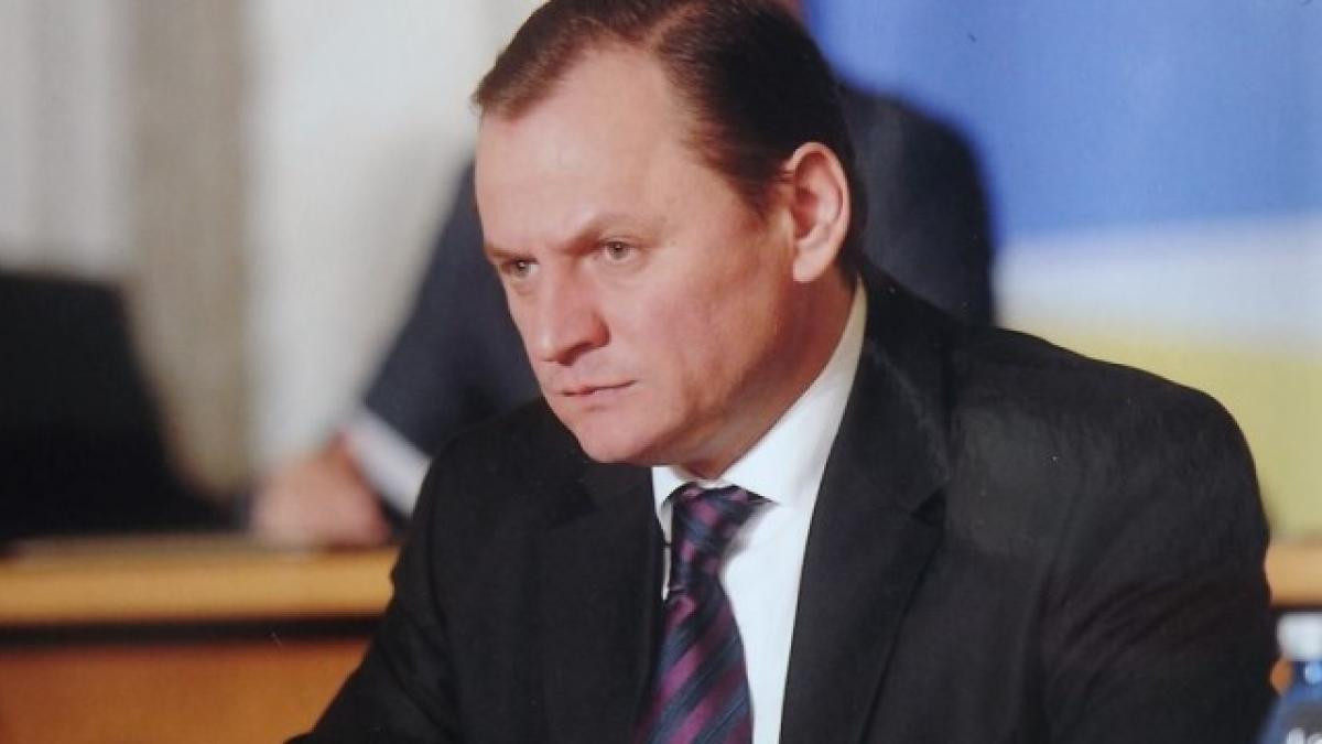 Iohannis cedează şefia SIE omului lui Dragnea