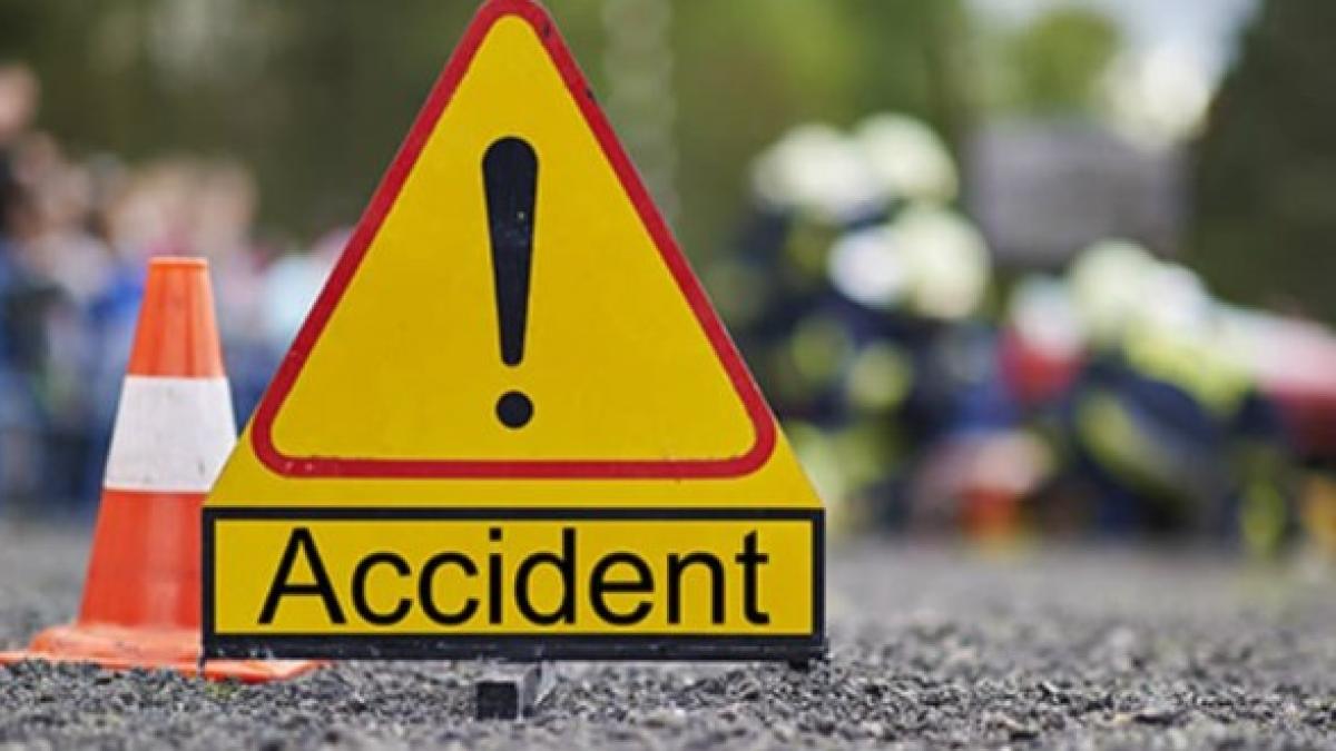 Atenţie şoferi! Circulaţie blocată la ieşirea din Târgovişte în urma coliziunii între trei autovehicule