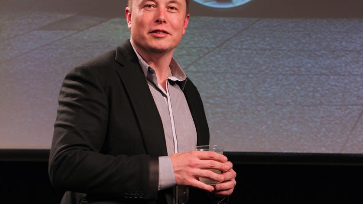 Elon Musk acuză un angajat Tesla de sabotaj