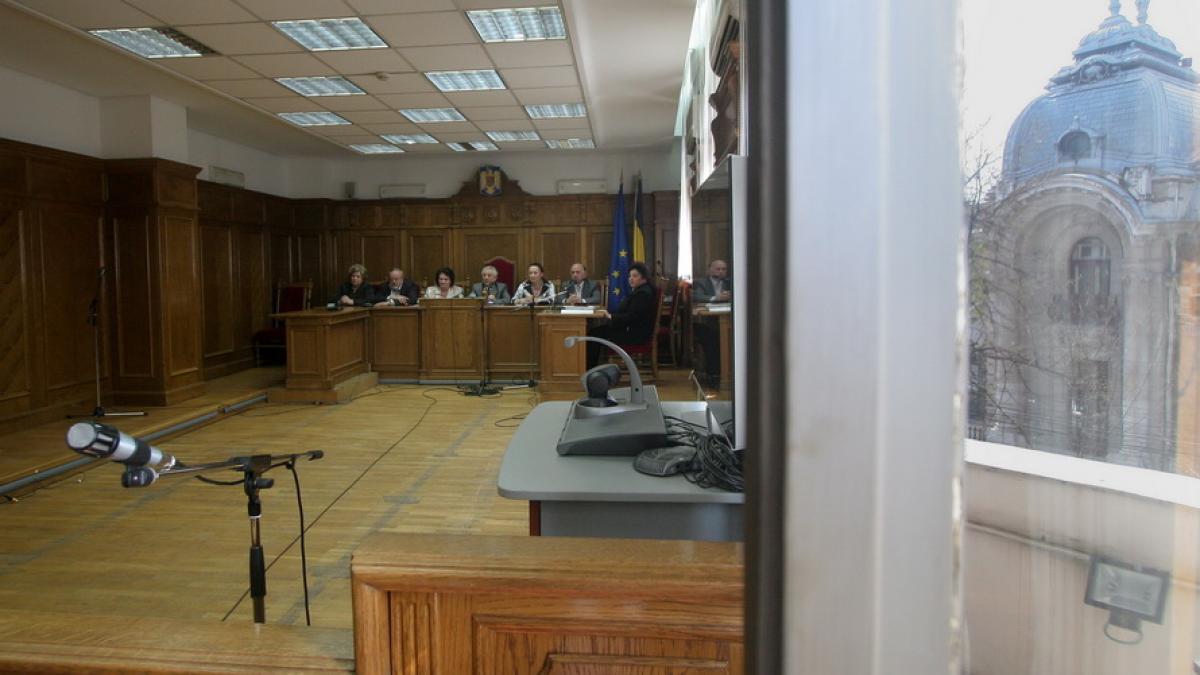 Înalta Curte, informatoarea SRI