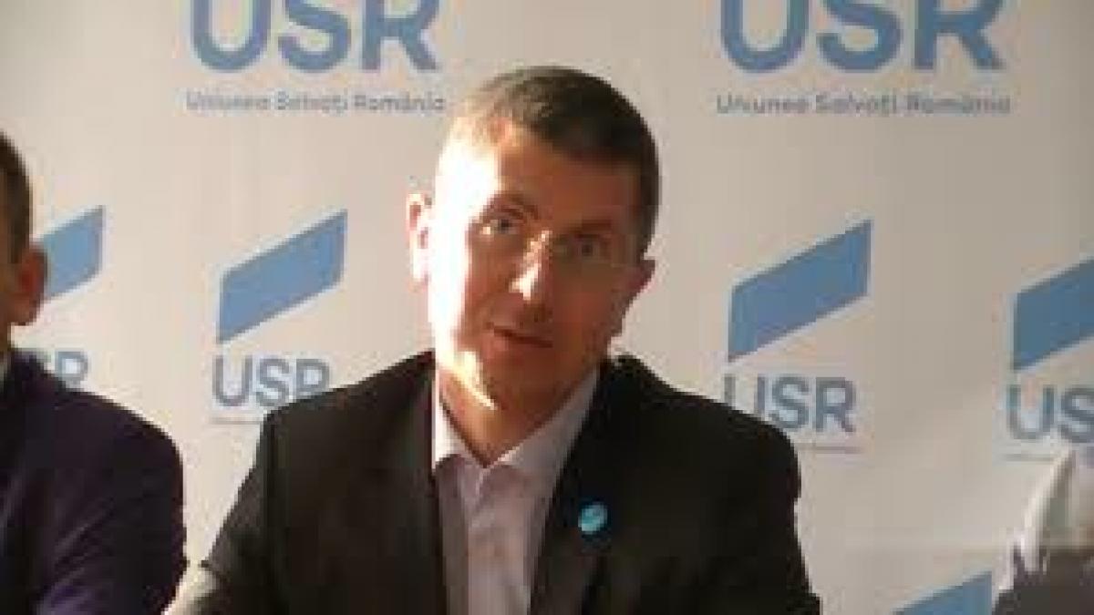 Barna: Liviu Dragnea tocmai a anunţat România că urmează să conducă ţara prin decrete, ca Ceauşescu 