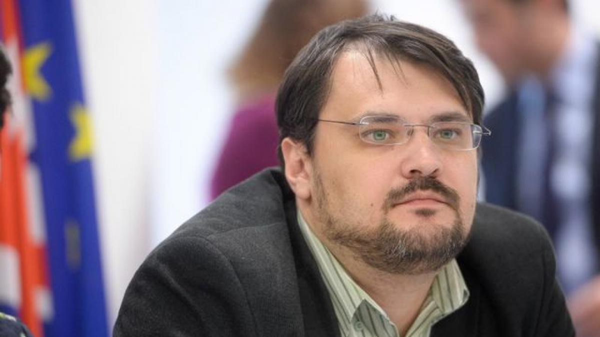 Ghinea (USR): Chemăm cetăţenii la un protest paşnic miercuri în Parcul Izvor 