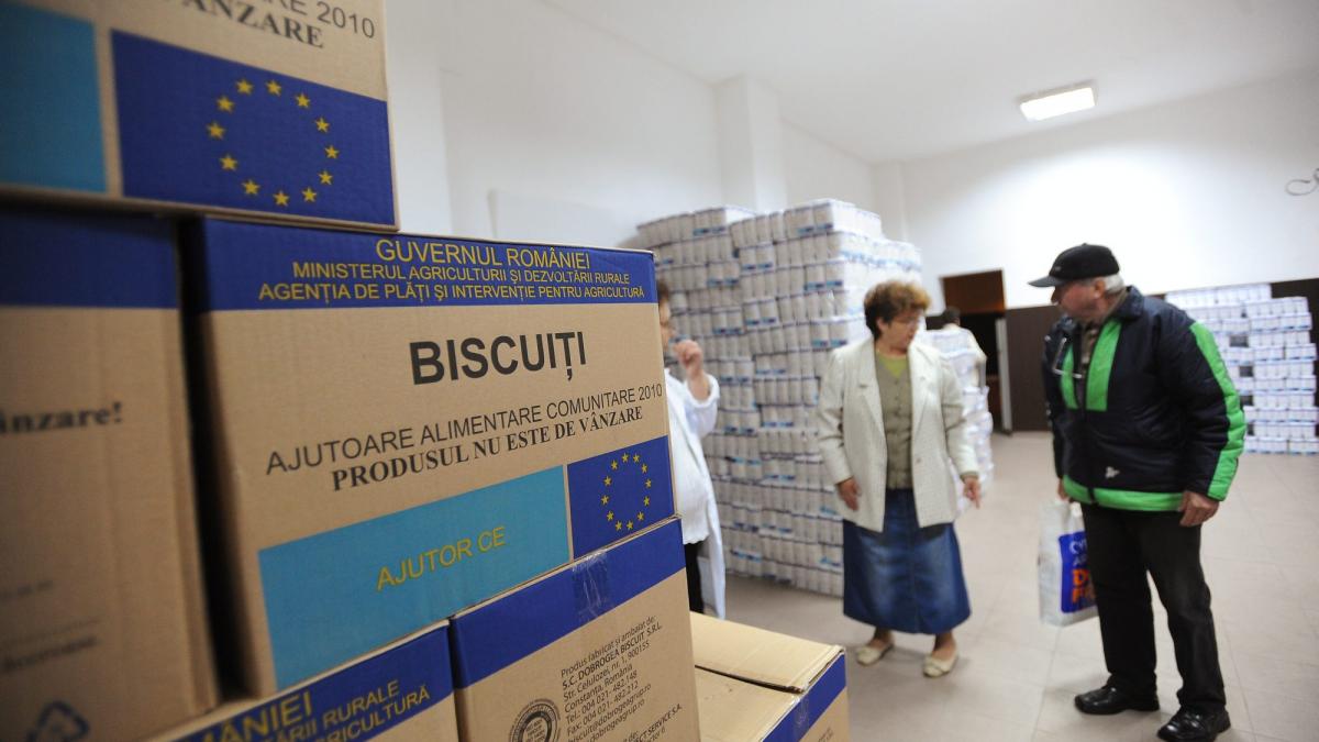Sărăcia creşte mai mult ca economia