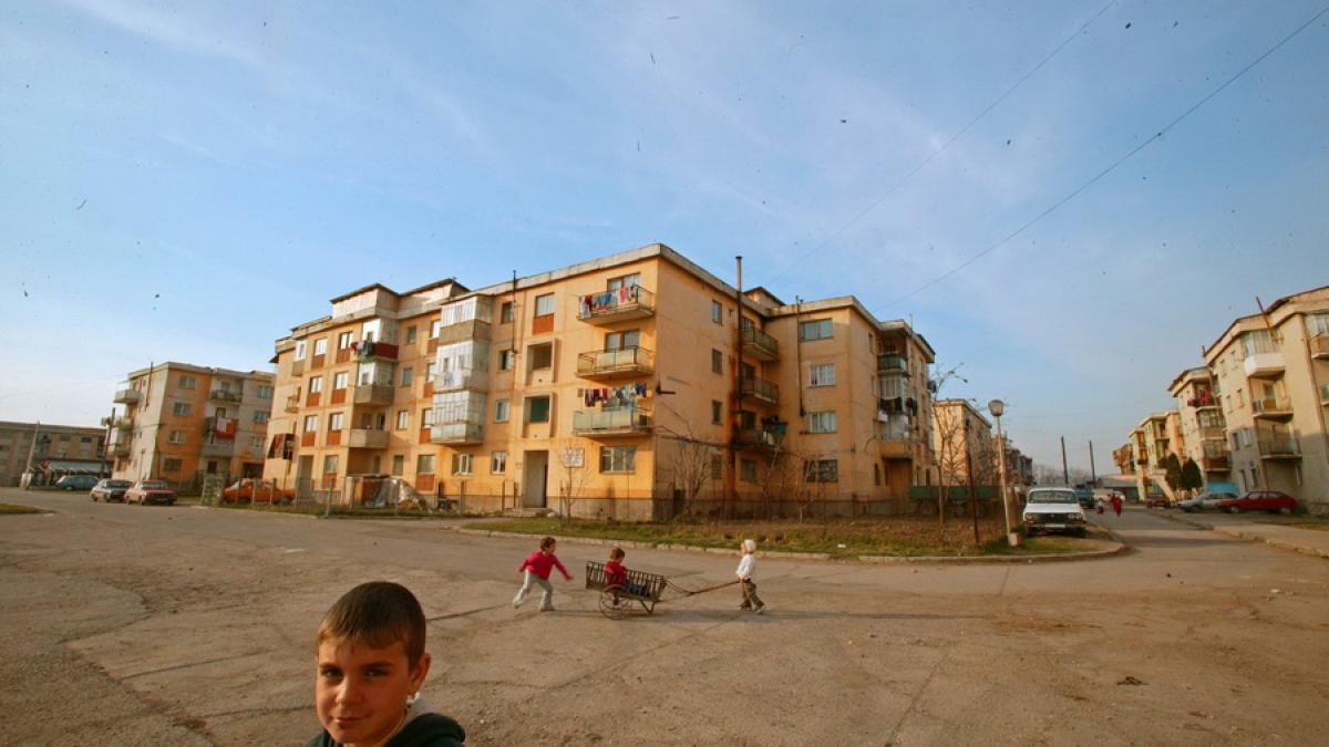România oraşelor mici care trebuie salvate şi a şocului demografic