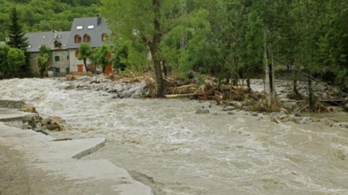 Bărbat din comuna Coșbuc, căutat în apele râului Sălăuța