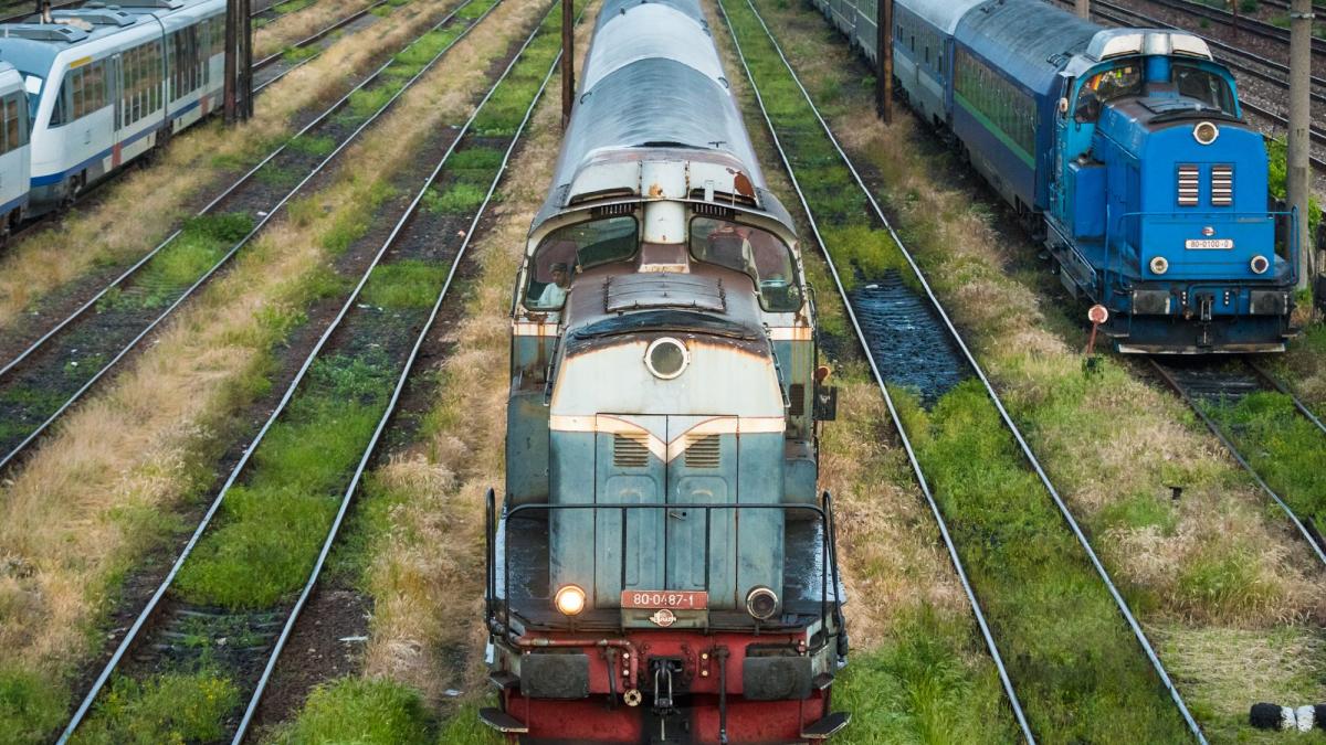 CFR are nevoie de 12 miliarde de euro ca să dreagă glasul roţilor de tren