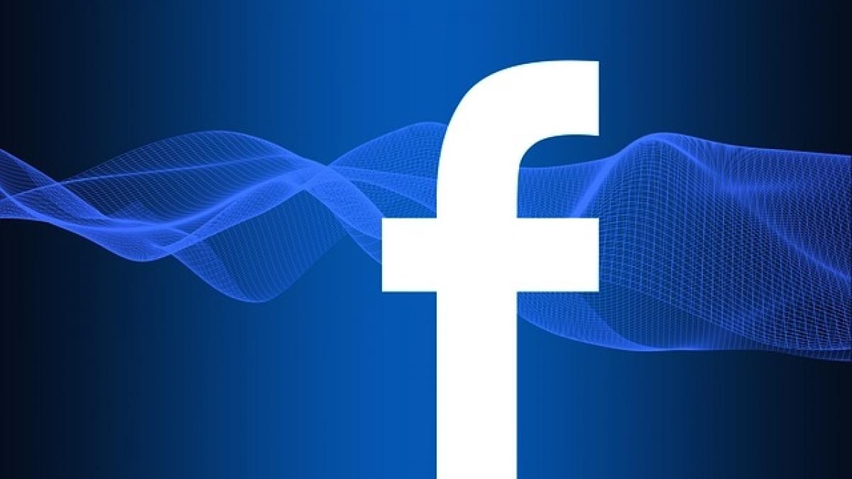 Facebook, amendat pentru scandalul Cambridge Analytica