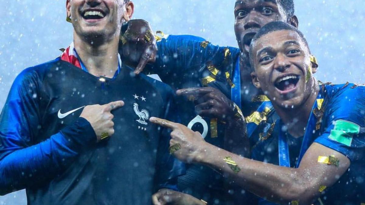 Cupa Mondiala 2018: Franţa are "lumea la picioare"!