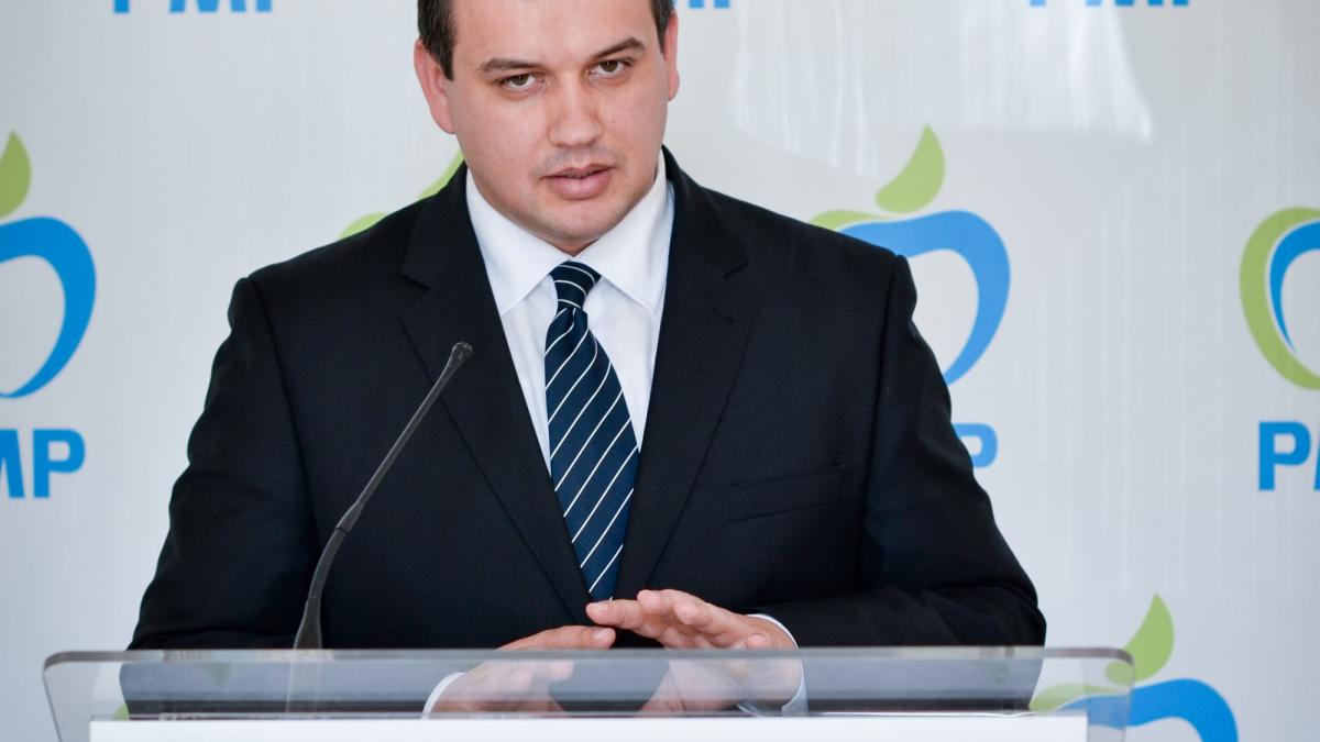 Tomac reclamă compromiterea Centenarului