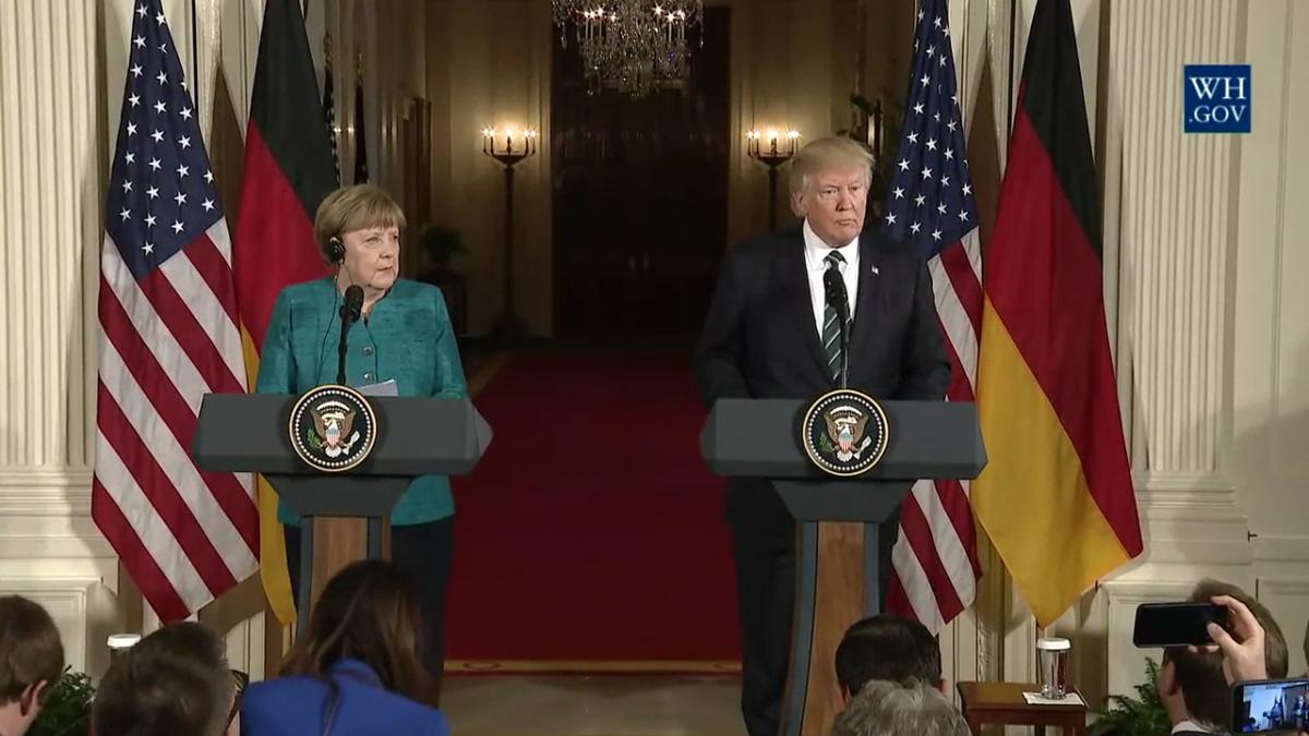 Trump: "Supervedeta" Angela Merkel, "foarte rău afectată" din cauza imigraţiei