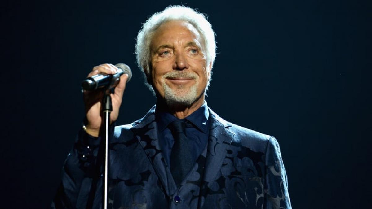 Tom Jones, în spital din cauza unei infecţii bacteriene. Artistul şi-a anulat două concerte