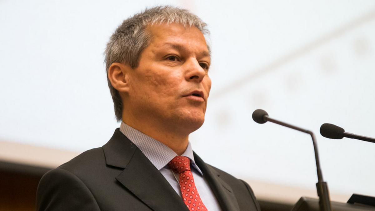 Dacian Cioloş a semnat petiţia "Fără penali în funcţii publice"