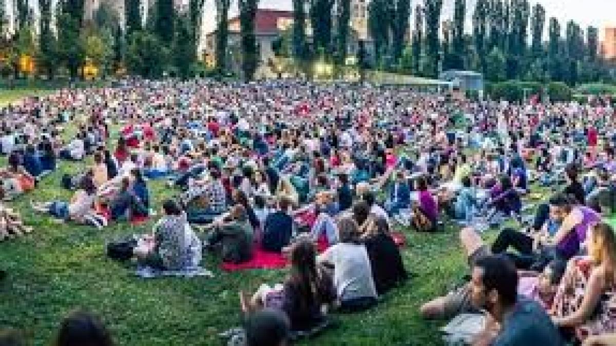 Picnic ShortsUP 2018