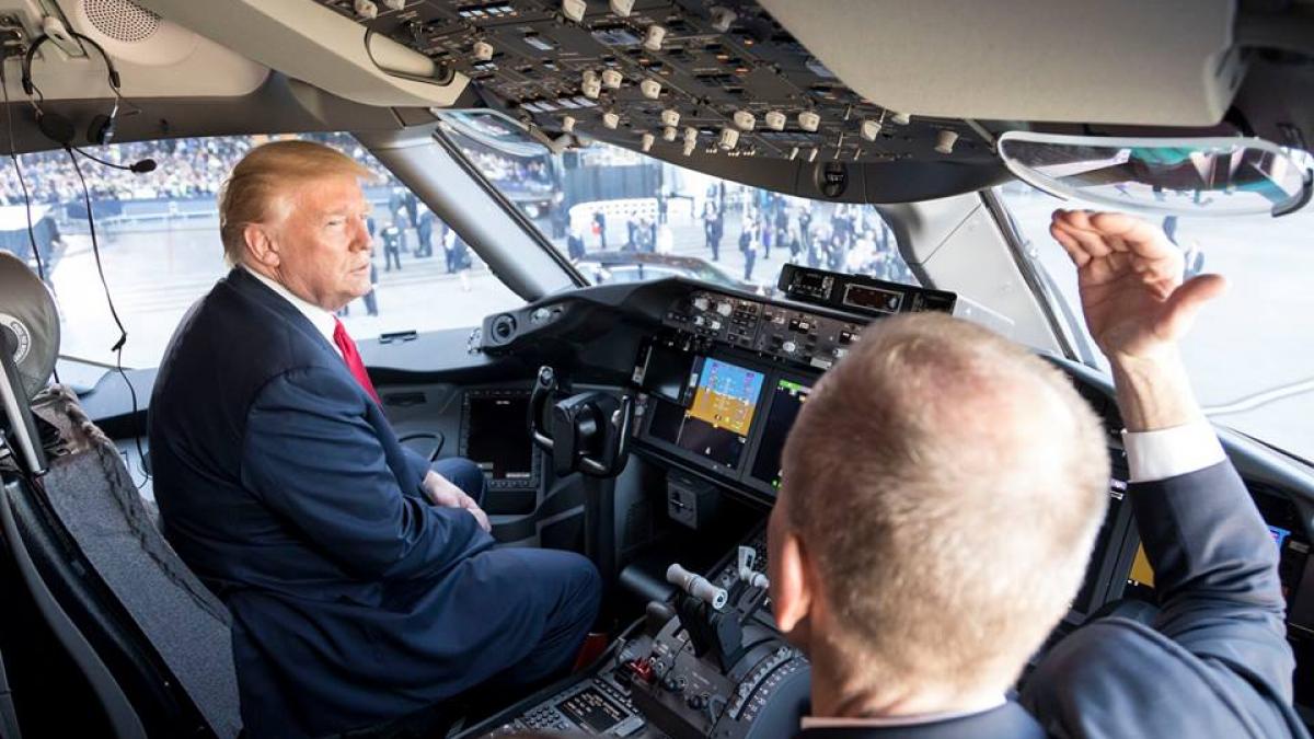 Trump îl acuză pe procurorul Mueller de "conflicte de interes"