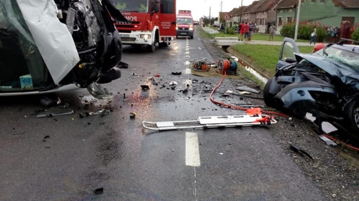 Trei persoane şi-au pierdut viaţa într-un accident petrecut pe drumul ce leaga Timisoara de Lugoj