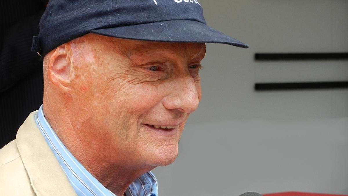 Auto-F1: Fostul campion Niki Lauda se simte mai bine după ce a suferit un transplant pulmonar