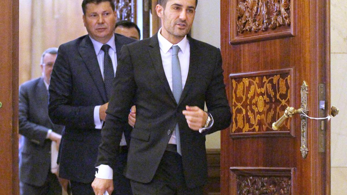 Antologia politică românească a înjurăturilor obscene