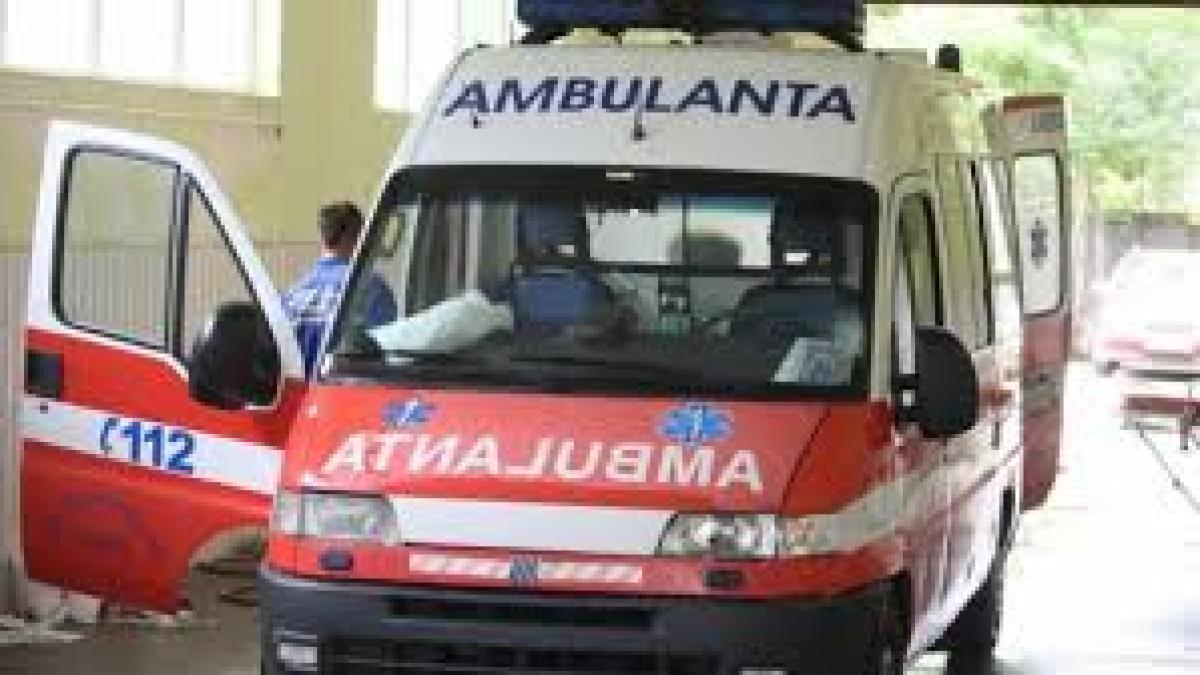 Tragedie la Galaţi! Un bărbat a murit după ce a fost lovit de două maşini