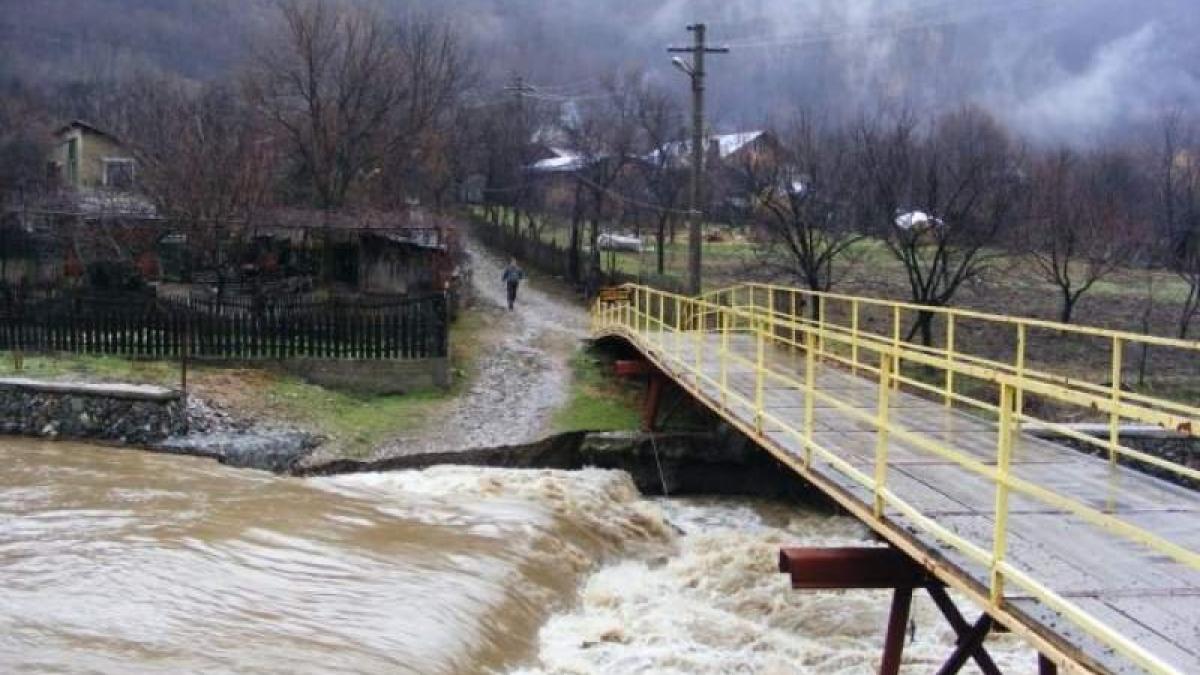 INHGA: Cod galben de inundaţii şi depăşiri ale Cotelor de atenţie pe râul Buzău, în următoarele ore