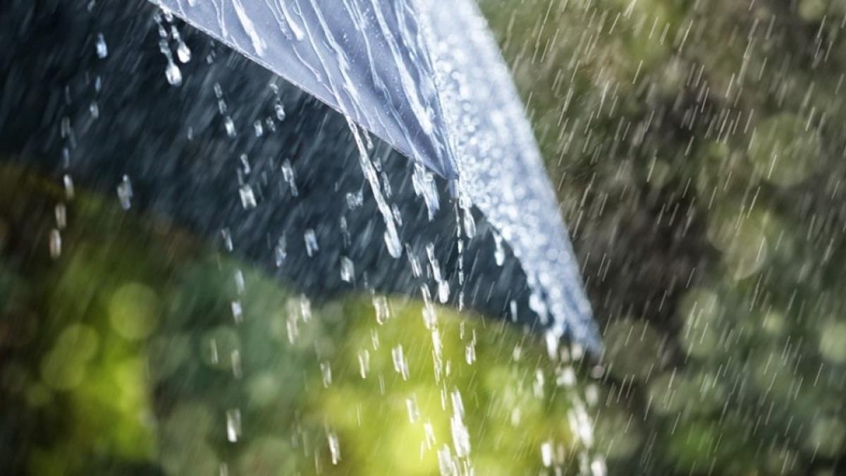 Instabilitate atmosferică în judeţe din Transilvania şi Moldova, duminică după-amiază
