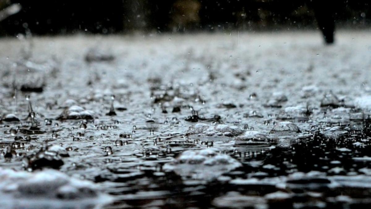 ANM: Instabilitate atmosferică în şapte judeţe din zona Transilvaniei, în ora următoare